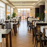 Garden Hotel 3*